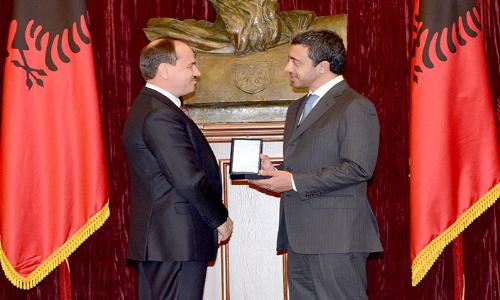 عبد الله بن زايد في جولة ناجحة لألبانيا وكوسوفو