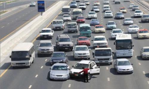 وفاة شخص وإصابة آخرين في حوادث متفرقة بدبي