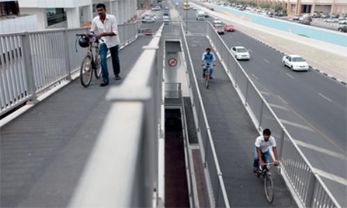 بلدية أبوظبي تستخدم نظام الإنارة الحديث في أنفاق للمشاة